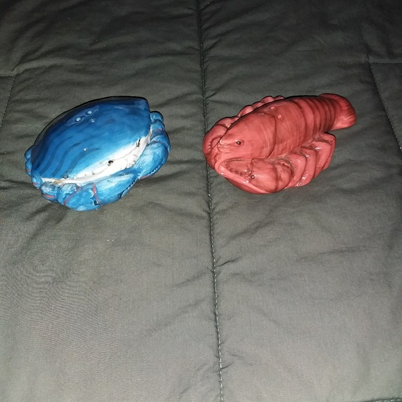 Salt & Pepper Set - Picture 2 of 2